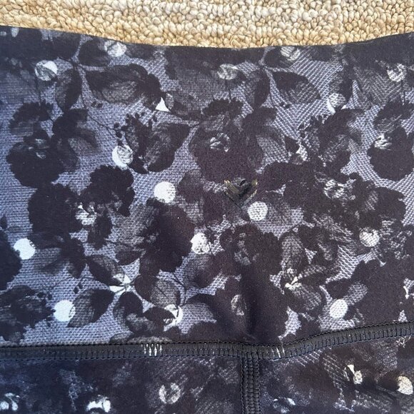 Peloton x WITH leggings - Reversible - Picture 4 of 11